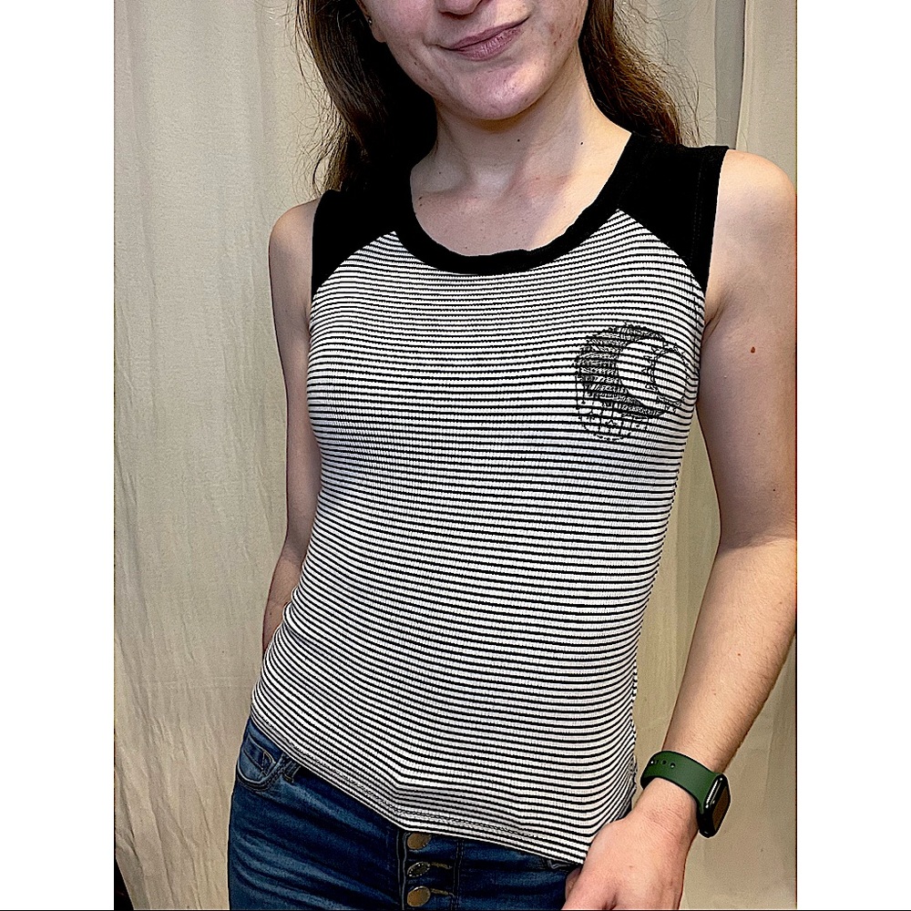 Gaze short sleeve striped top with moon design